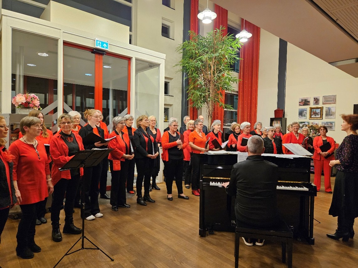 Melody Singers Meppel in Diever mmv pianist Tjako van Schie